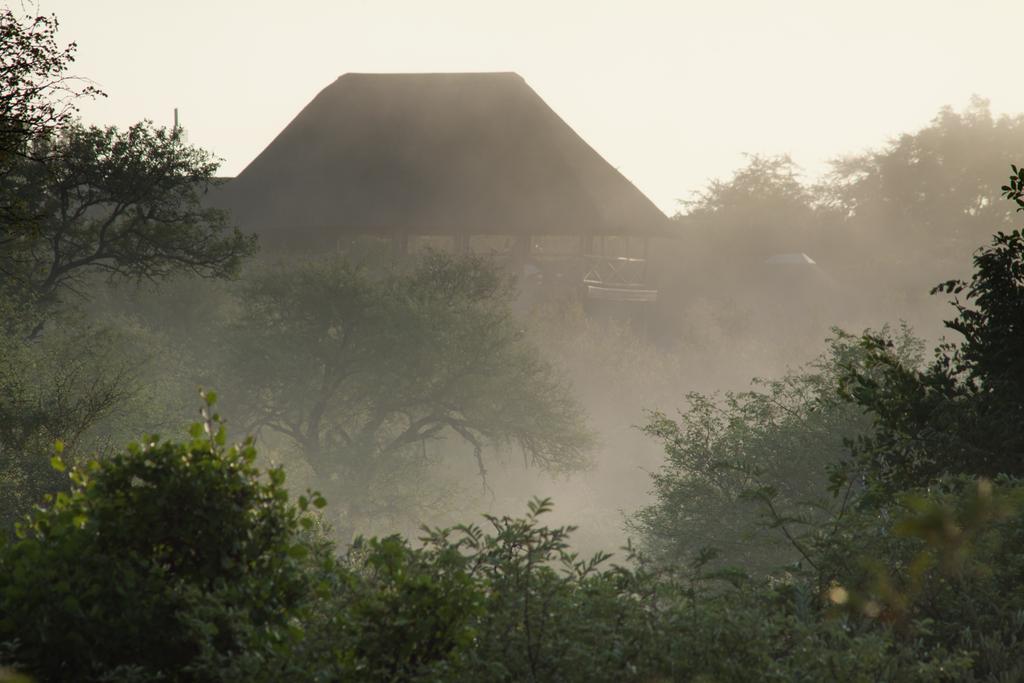 Naledi Lodges บาลูเลเกมรีเซิร์ฟ ภายนอก รูปภาพ