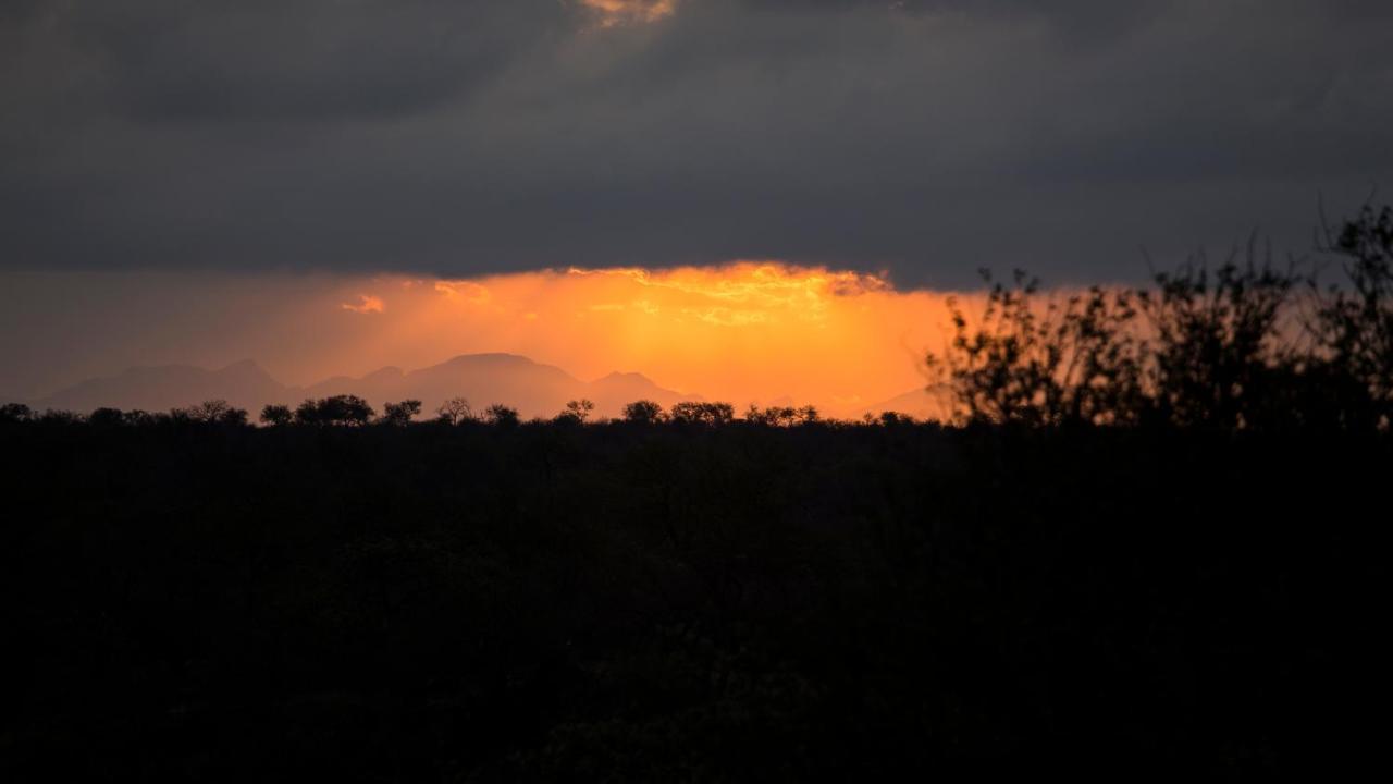 Naledi Lodges บาลูเลเกมรีเซิร์ฟ ภายนอก รูปภาพ